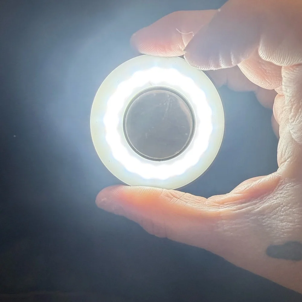 Vivitar Mini MagSafe Selfie Ring Light | Portable LED | Magnetic stick on
